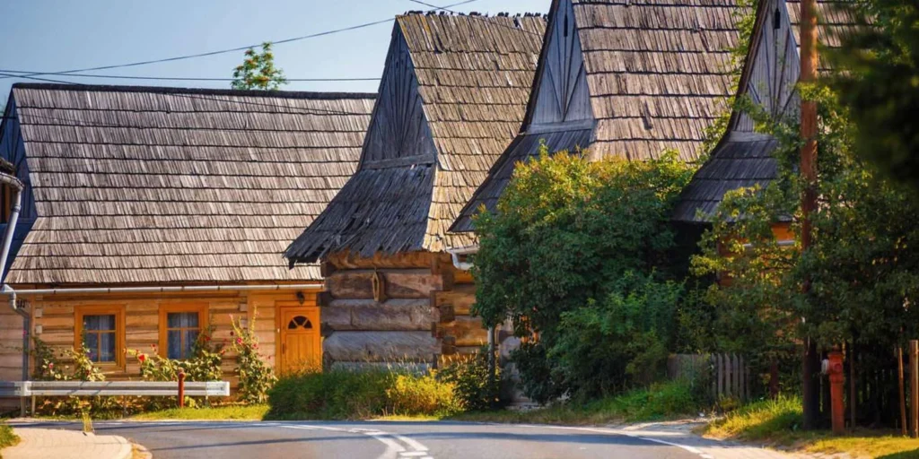 بولندا عرض عائلي 4 كبار 8 ايام