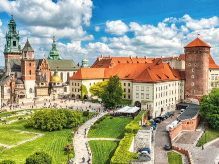 بولندا 8 ايام